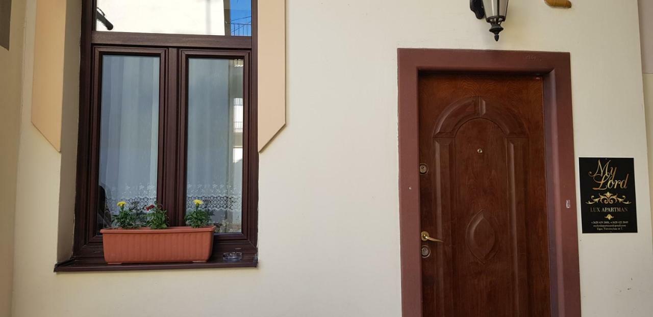 My-Lord Luxapartman Eger Exterior photo