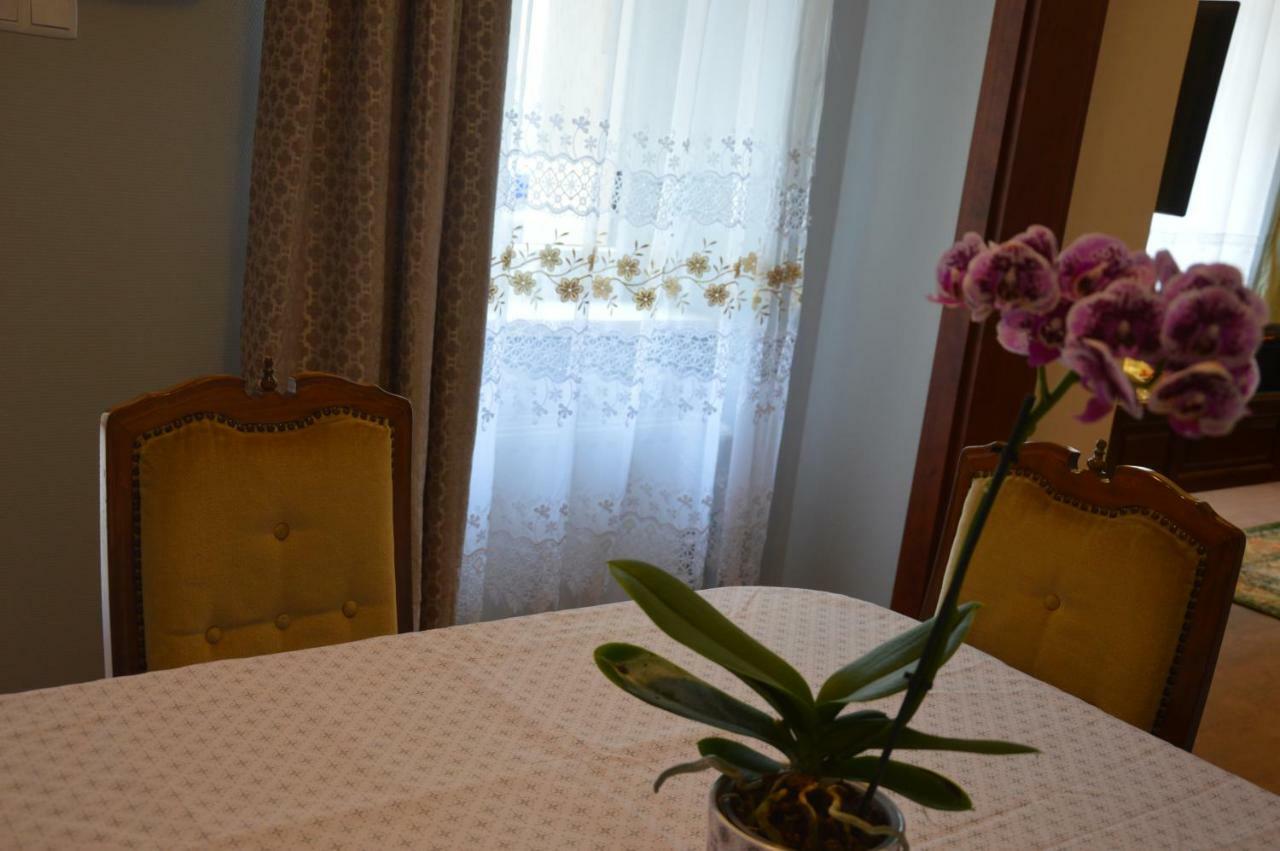 My-Lord Luxapartman Eger Exterior photo